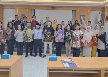 Foto Bersama Tim Penjaminan Mutu FMIPA UNY dan Universitas HKBP Nommensen