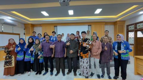 Benchmarking Akreditasi Internasional ASIIN FMIPA UNY dengan Universitas Lampung